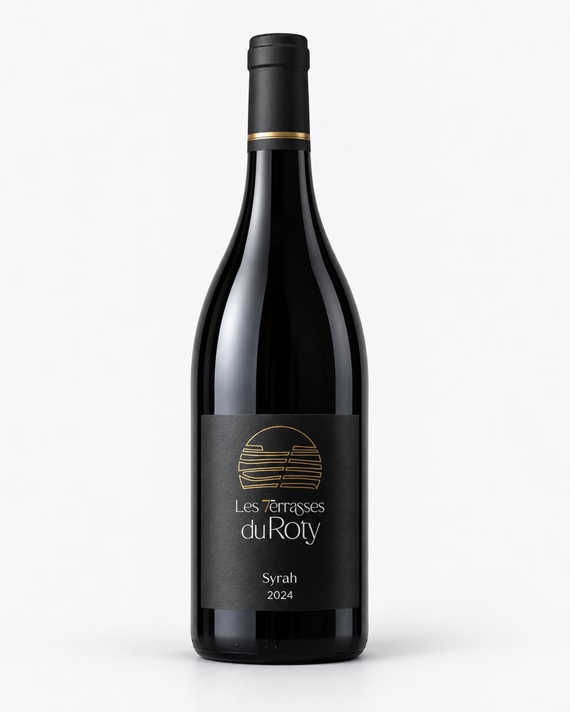 Visuel studio de la bouteille des Terrasses du Roty, Syrah 2024